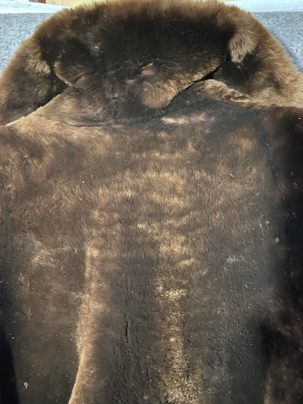 Vintage C.E. Carlson Co Spokane Dark Brown Fur Coat Mid-Century Plush - Picture 9 of 16
